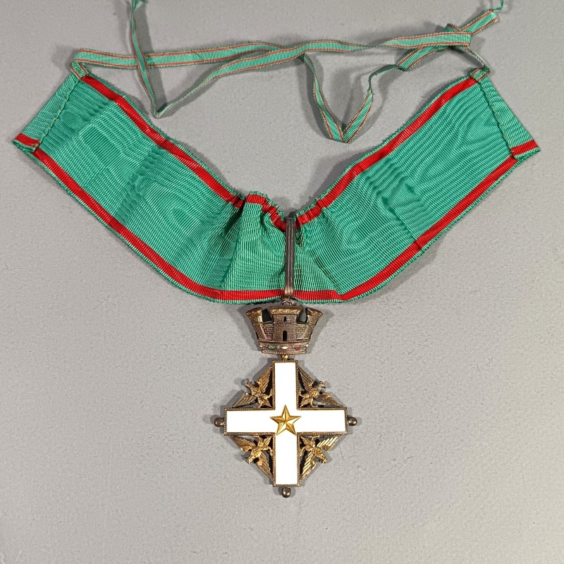 ITALIE MEDAILLE DE COMMANDEUR DE L'ORDRE NATIONAL DU MERITE EN COFFRET ITALIAN NATIONAL MERIT ORDER